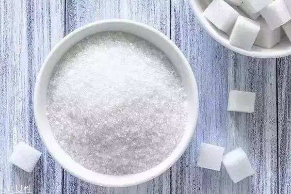 白糖去痘印是溶解糖好还是不溶解好 白糖去痘印具体步骤