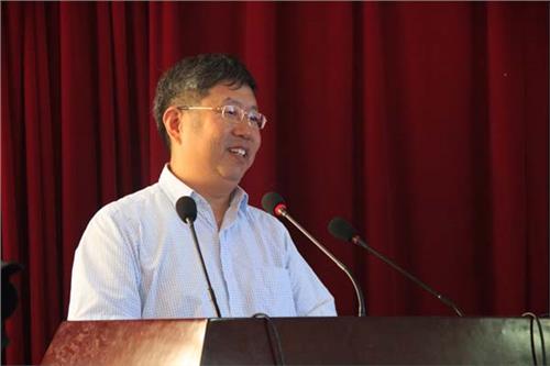 郑大刘炯天校长电话 郑州大学校长刘炯天在2015级新生开学典礼上的讲话