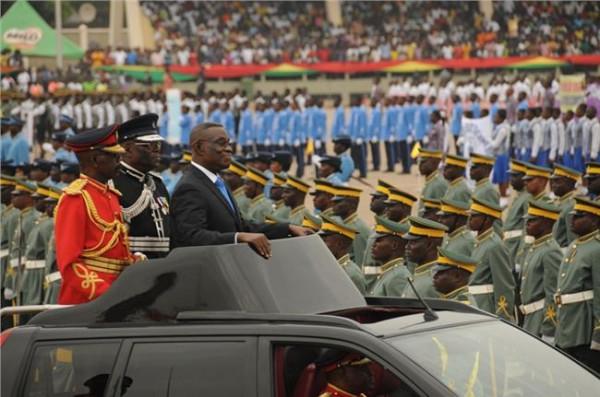 >米尔斯总统 加纳总统米尔斯突然去世给大选增加变数