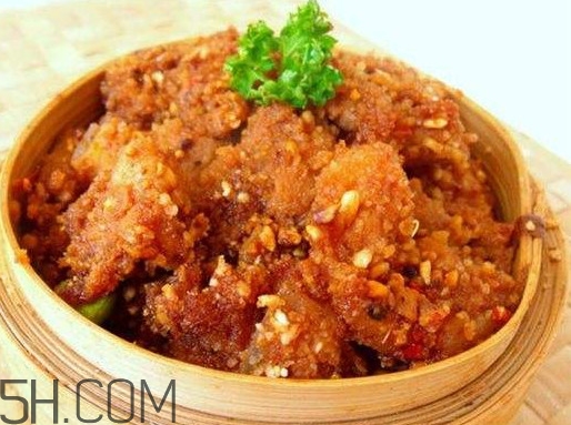 >粉蒸肉可以用电饭煲吗？粉蒸肉可以用糯米粉吗