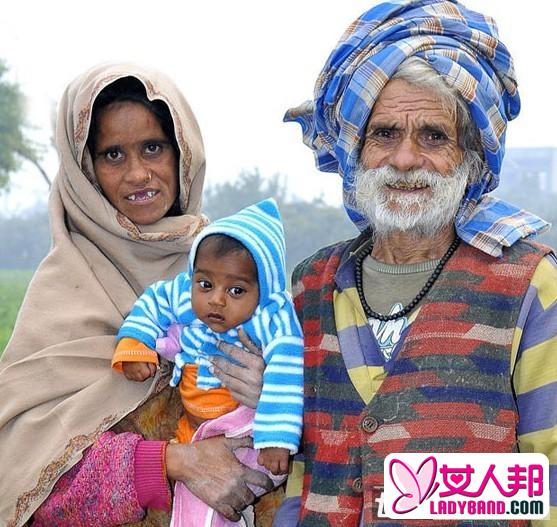 印度96岁老汉再生子 成全球最老父亲