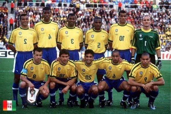 >邓加巴西国家队名单 巴西国家队新一期名单公布 邓加静候罗纳尔多