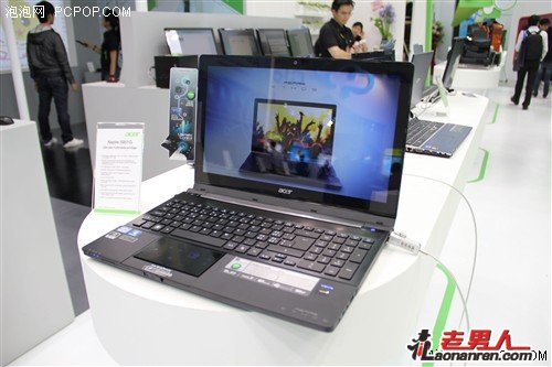 Acer展示可拆卸触摸板娱乐笔记本5951G