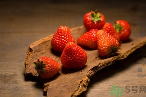 >吃草莓会长胖吗?草莓的热量是多少