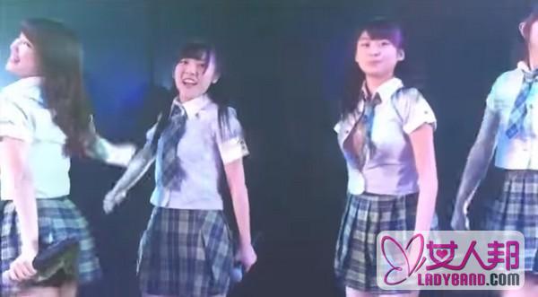 14岁AKB48女星台上走光 热舞动作大致衬衫爆开
