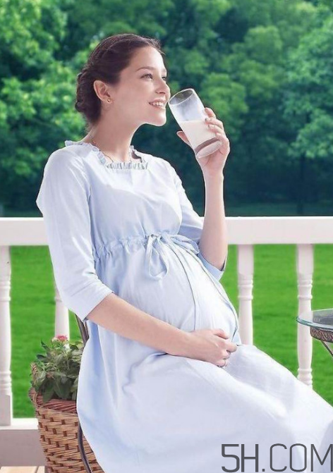 孕妈咪需要喝孕妇奶粉吗？孕妇生活不宜