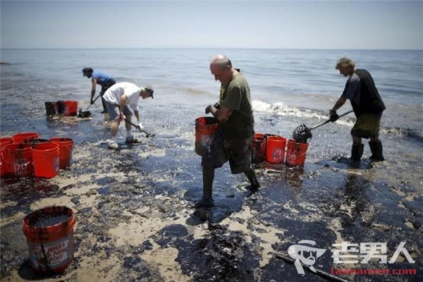 >哥伦比亚发生原油泄漏 流入水域致油污带长达20公里
