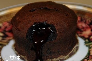 >熔岩蛋糕用什么巧克力 熔岩蛋糕保存方法