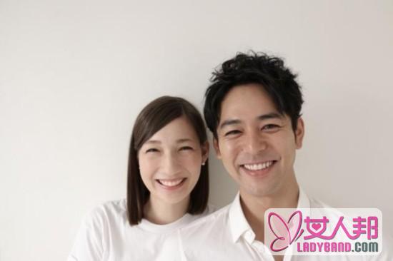 >日本演员妻夫木聪宣布结婚 与麻衣子笑得很甜蜜