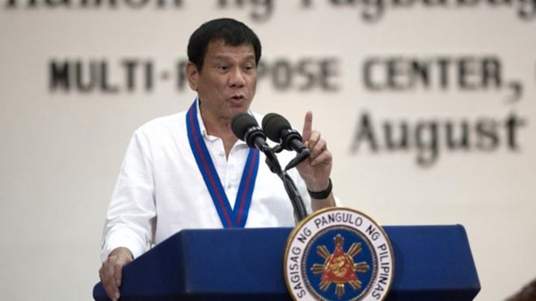 >菲总统狂喷奥巴马  菲总统强调菲律宾“不再是殖民地”