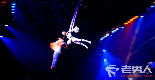 杂技团非法演出 14岁女孩表演杂技高空坠落