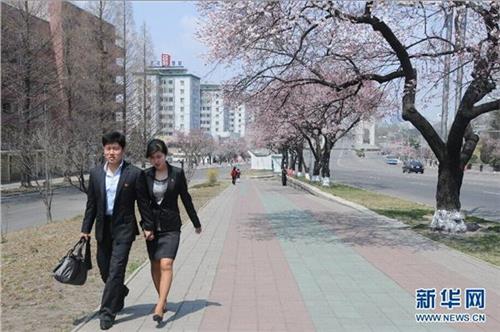 >朝鲜现情侣街头接吻 朝鲜情侣街头不能接吻吗?朝鲜情