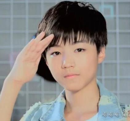 >歌手李佳宁 tfboys王俊凯独唱歌曲在线王俊凯女友李佳宁照片