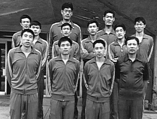 中国男篮史上10大中锋 姚明穆铁柱领衔巨人传说