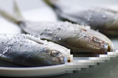 用这种鱼熬汤喝，少吃几万补肾药