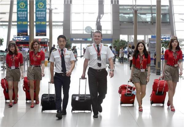 阮春福香港 越捷航空开设全新香港来往胡志明市航线 阮春福亲赴启动典礼