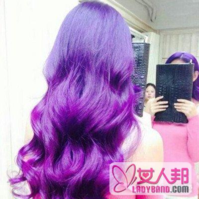 烟灰紫色头发图片女款欣赏  4款发型让你与众不同