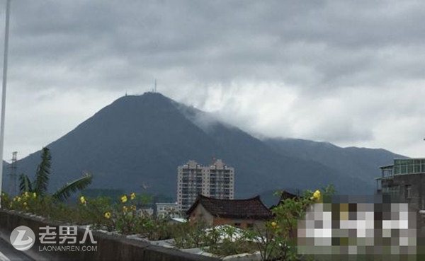 莆田“富士山”峰顶被锁游客难登顶 成单位停车场