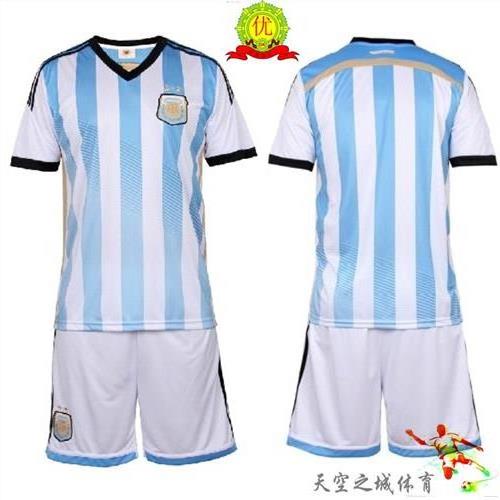 >【图】阿根廷国家队球服新款亮相 阿根廷国家队球衣图片抢鲜看