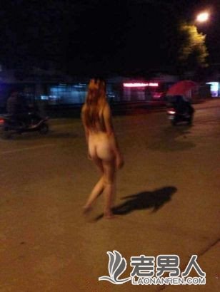 女子为iPhone6裸奔系谣言 警方辟谣其患精神病（图）