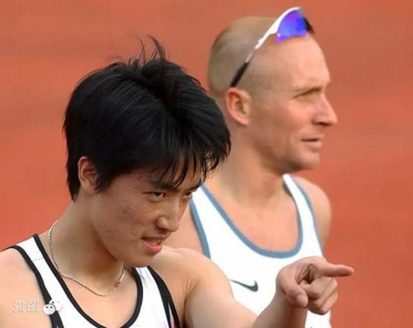 史冬鹏大运会 刘翔缺席大运会男子110米栏 史冬鹏轻松破纪录