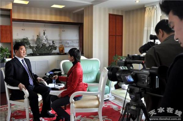 >中国商报李海洋 张景辉在全国两会期间接受中国商报记者独家专访