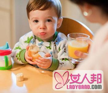 【婴儿吃什么补维生素】婴儿缺维生素的症状_婴儿补维生素的时间表