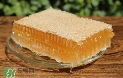 >蜂巢蜜是什么蜜?蜂巢蜜和蜂蜜的区别