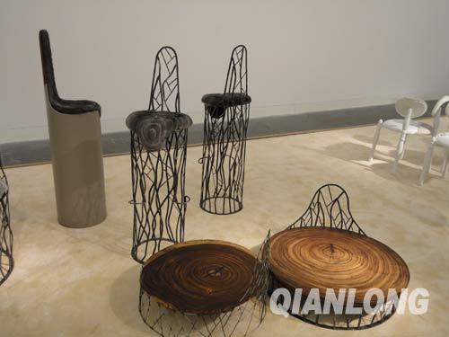 刘小康椅子展 首届北京国际设计三年展卫星展椅子情·椅子戏开幕