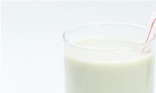 复原乳牛奶 到底什么是复原乳牛奶呢