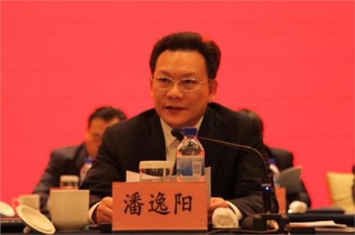 内蒙古自治区常委、常务副主席潘逸阳简历资料 个人照片