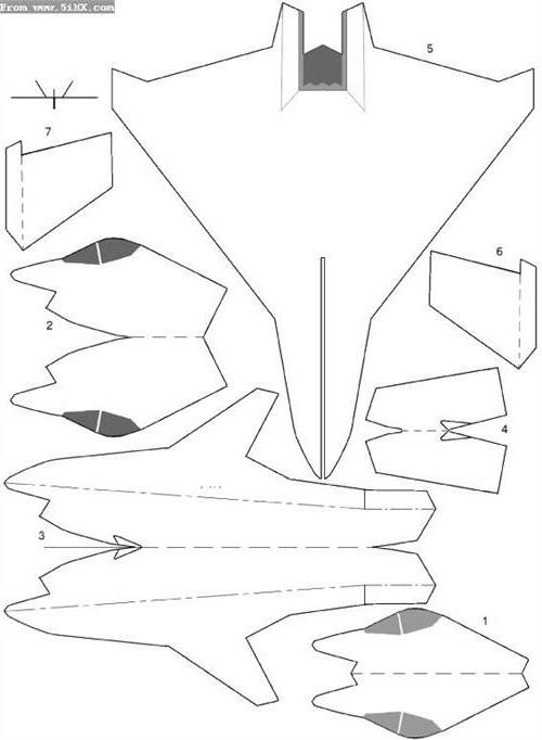 >dc-03型纸飞机诞生 它的制作者