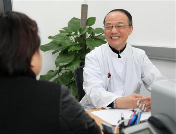 冯波医生 做内分泌领域的“福尔摩斯” ——访上海市东方医院内分泌科主任冯波