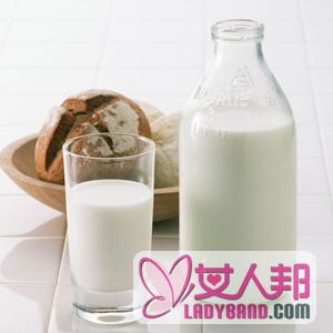 >【全脂牛奶哪个牌子好】喝全脂牛奶会发胖吗_全脂牛奶和低脂牛奶的区别