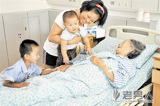 生命不止 岁月不息：91岁爱心老人42年间收养30多名弃婴
