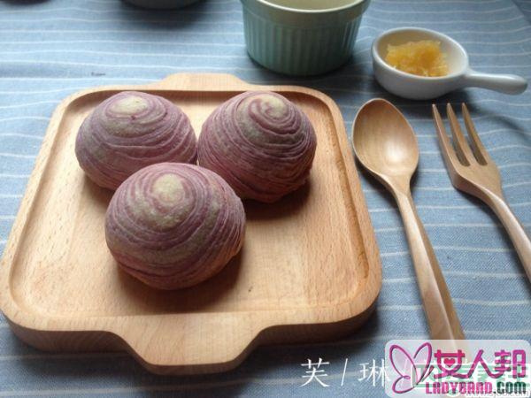 >紫薯蛋黄酥的做法