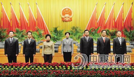 市十四届人大一次会议胜利闭幕 庞国梅当选市长