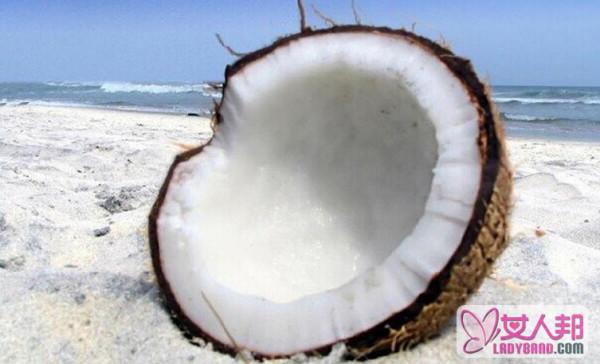 >椰子粉的功效与作用 椰子粉的食用吃法