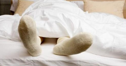 冬季宝宝可以穿袜子睡觉吗