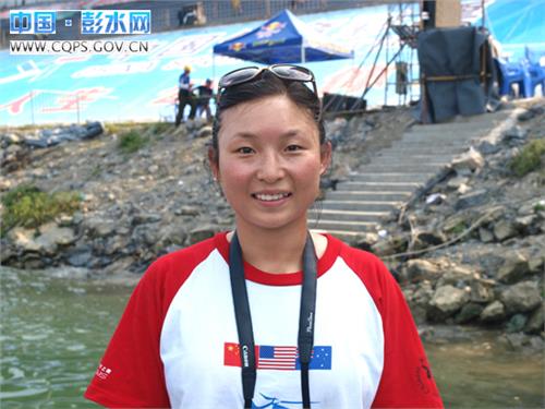 >陈莉莉滑水 积极参与共同进步 ——访中国艺术滑水队运动员陈莉莉