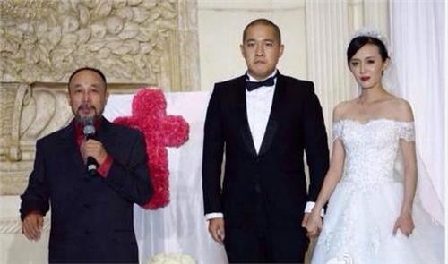 张丰毅缺席儿婚礼嫌其长得丑 称:不是一路人