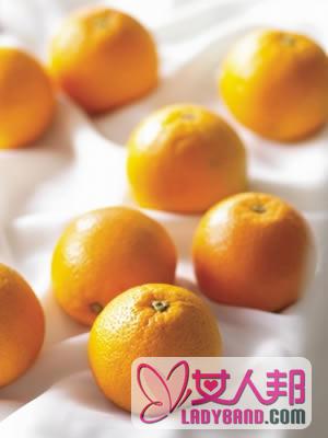 秋吃橙子 速效减肥塑苗条