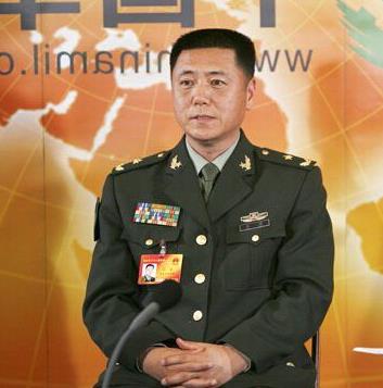 李国辉将军 兰州军区副政委李国辉中将在省军区部队检查调研