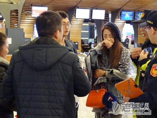 >大陆女游客被插队骂人 在台湾机场遭打