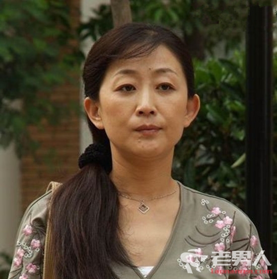 《欢乐颂2》赵医生的妈妈是谁 第几集出现喜欢曲筱绡吗