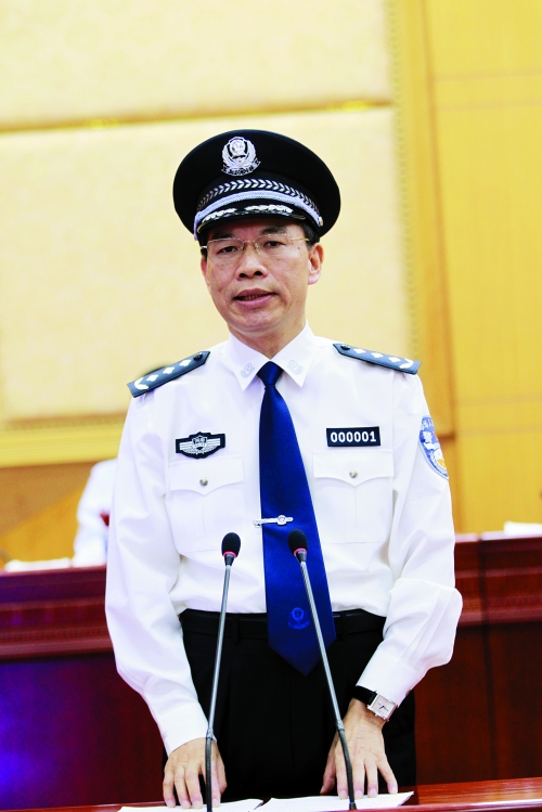 河南省副省长许甘露 许甘露被任命为河南省副省长、公安厅长