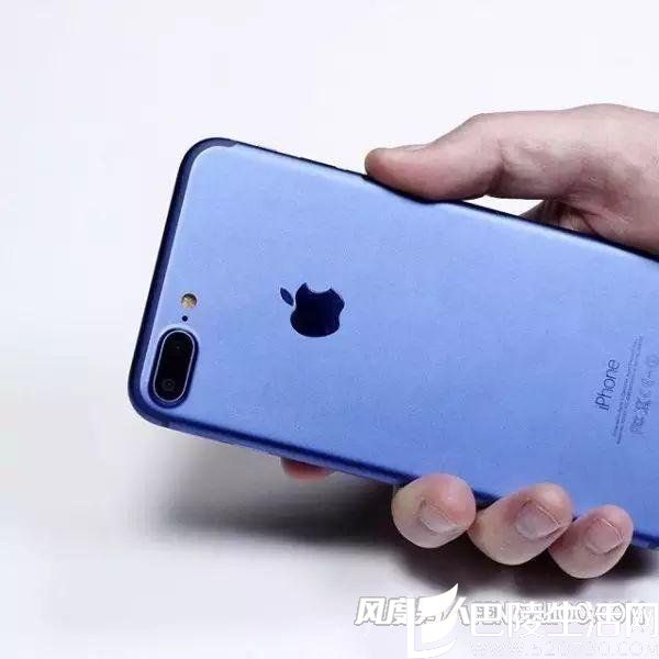iPhone7海军蓝 新增海军蓝版配色