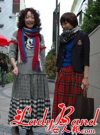 街拍日本涩谷女孩时尚搭