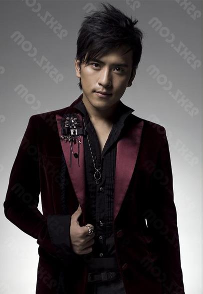 >藏族男歌手扎西顿珠录制央视元宵晚会 迎来“忙碌二月”