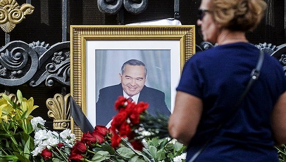 乌兹别克总统去世 李克强总理和俄罗斯总统普京吊唁乌兹别克斯坦总统卡里莫夫去世
